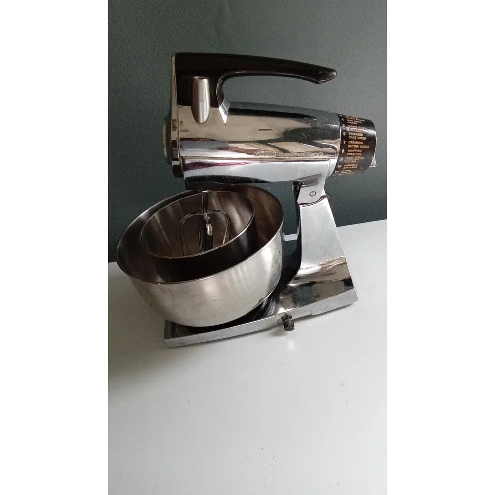 Vintage Stand Mixer Chrome‎ Electric Kitchen Mixer with Bowls Retro Style